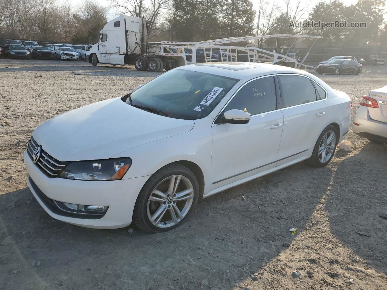 2014 Volkswagen Passat Sel White vin: 1VWCN7A35EC119052