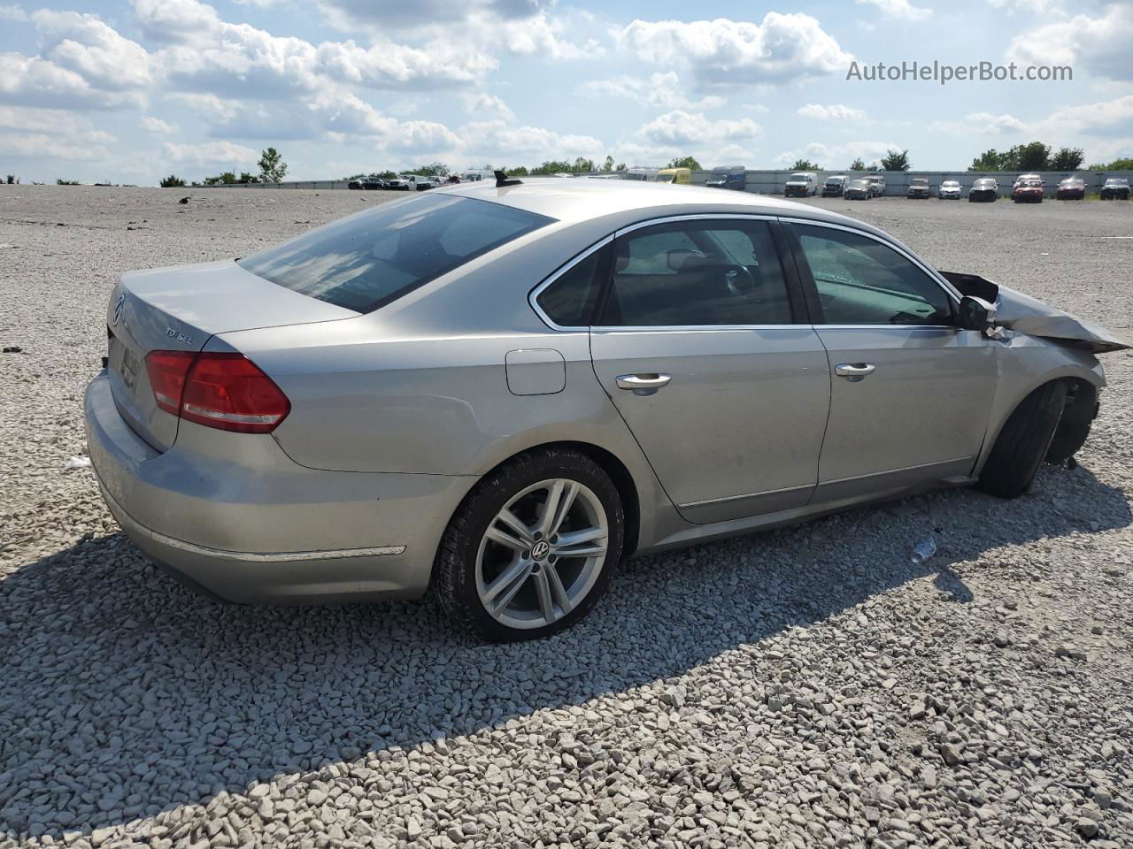 2014 Volkswagen Passat Sel Серебряный vin: 1VWCN7A37EC063504