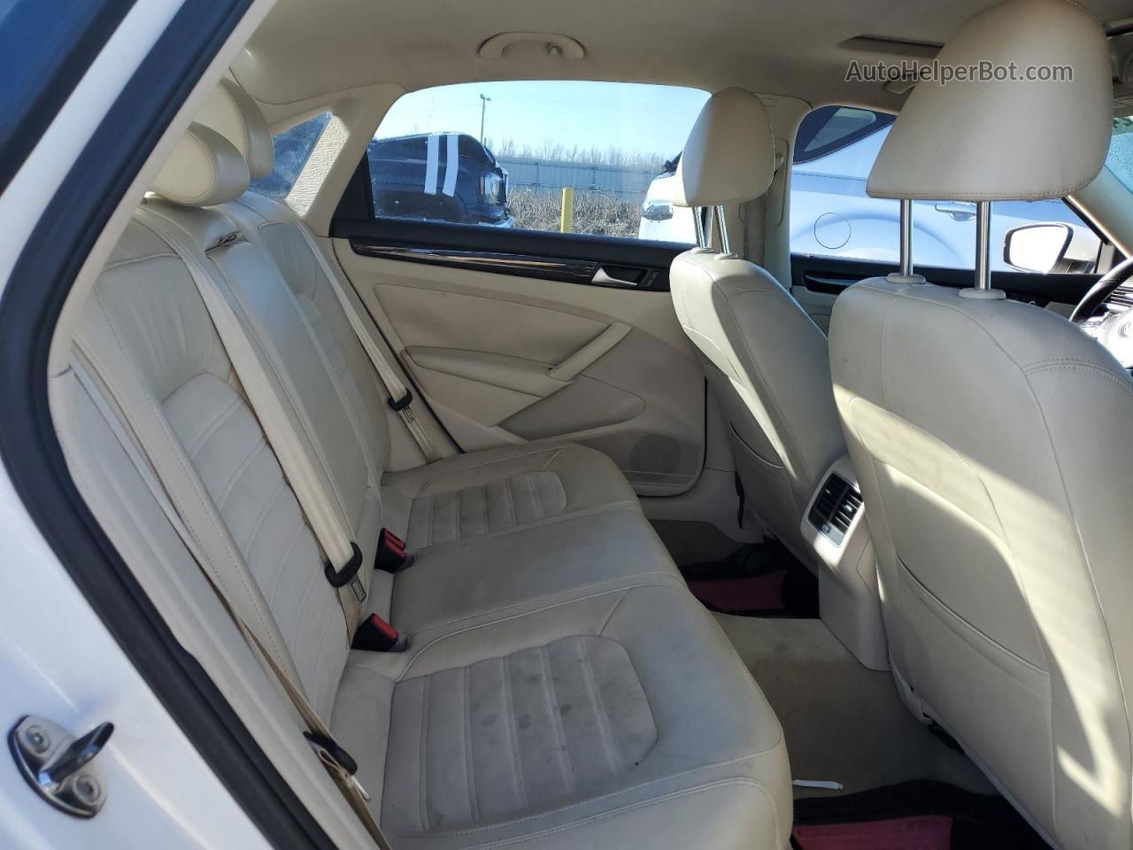 2014 Volkswagen Passat Sel Белый vin: 1VWCN7A38EC118901