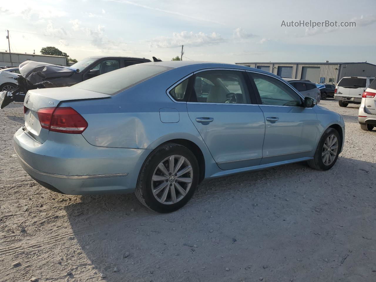 2013 Volkswagen Passat Sel Blue vin: 1VWCP7A33DC098601