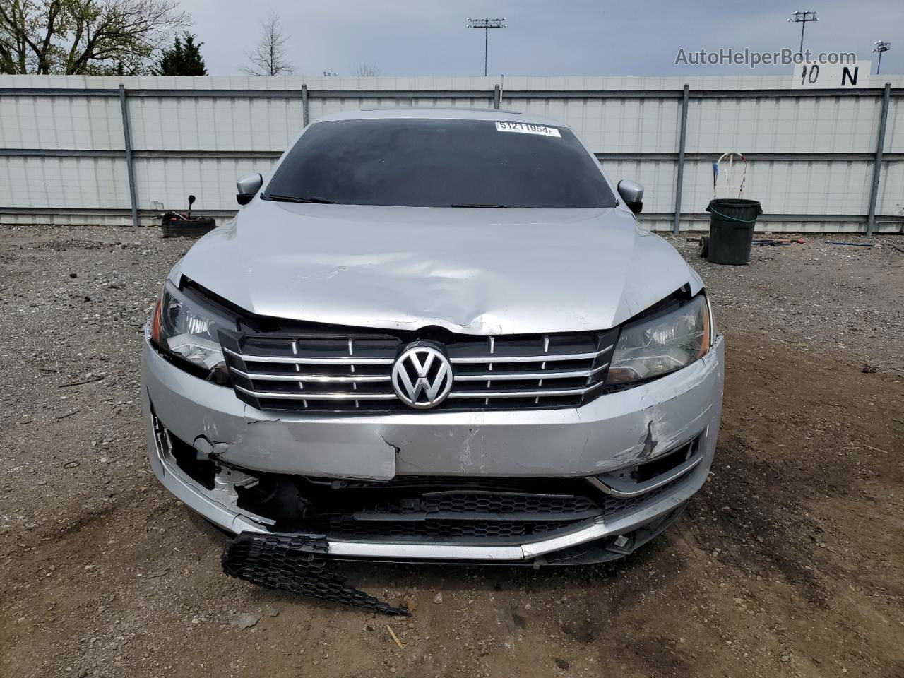 2015 Volkswagen Passat Sel Серебряный vin: 1VWCS7A33FC123434