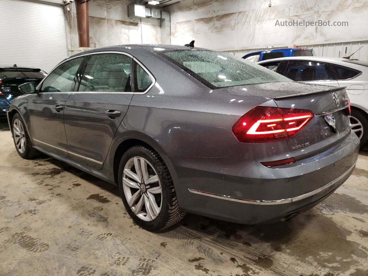 2017 Volkswagen Passat Sel Premium Угольный vin: 1VWCT7A35HC056383