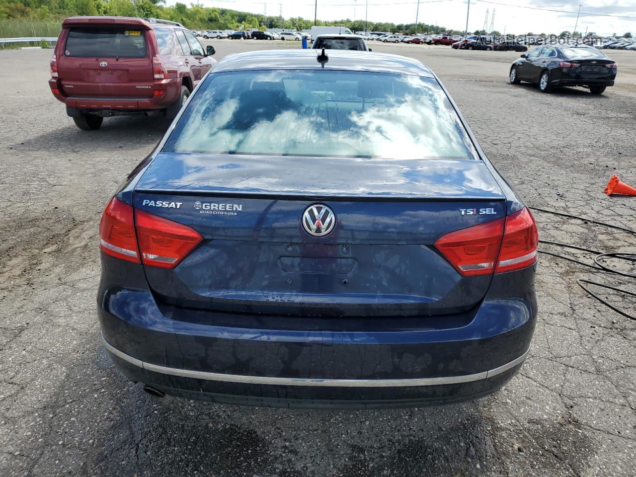 2014 Volkswagen Passat Sel Blue vin: 1VWCT7A39EC063817