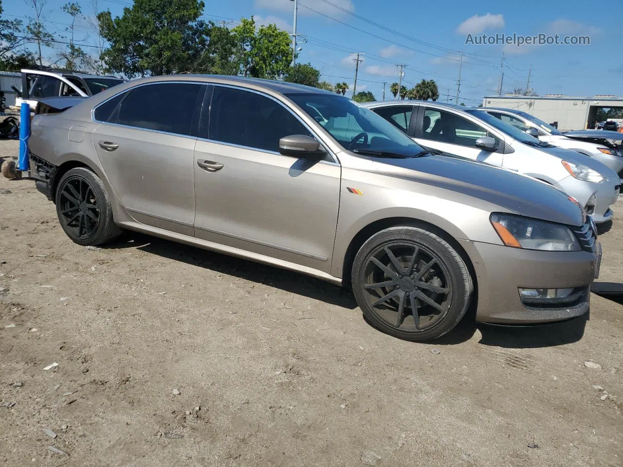 2015 Volkswagen Passat Sel Gold vin: 1VWCV7A30FC038266