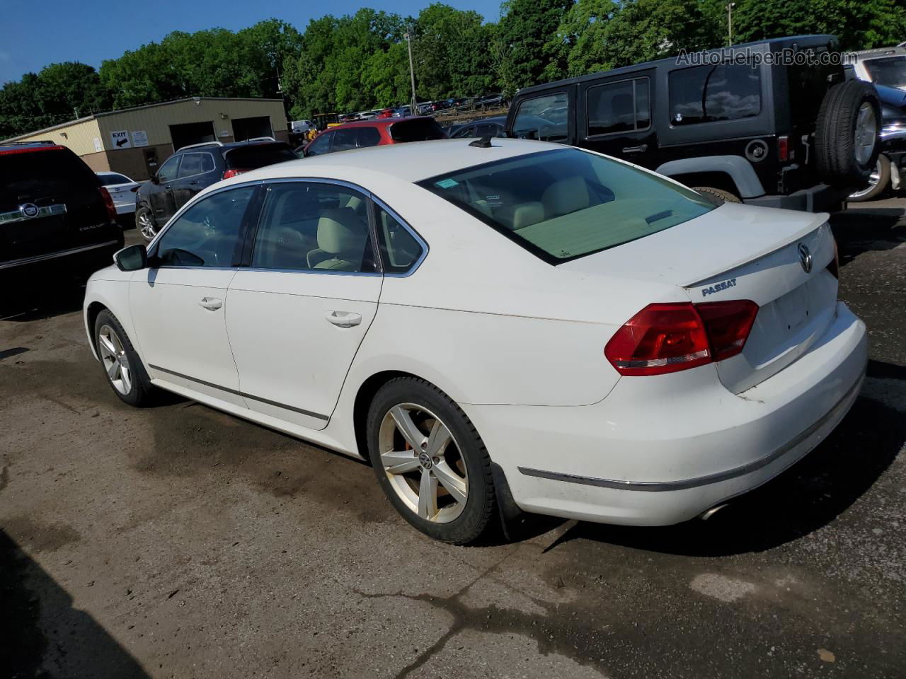 2015 Volkswagen Passat Sel White vin: 1VWCV7A33FC063663