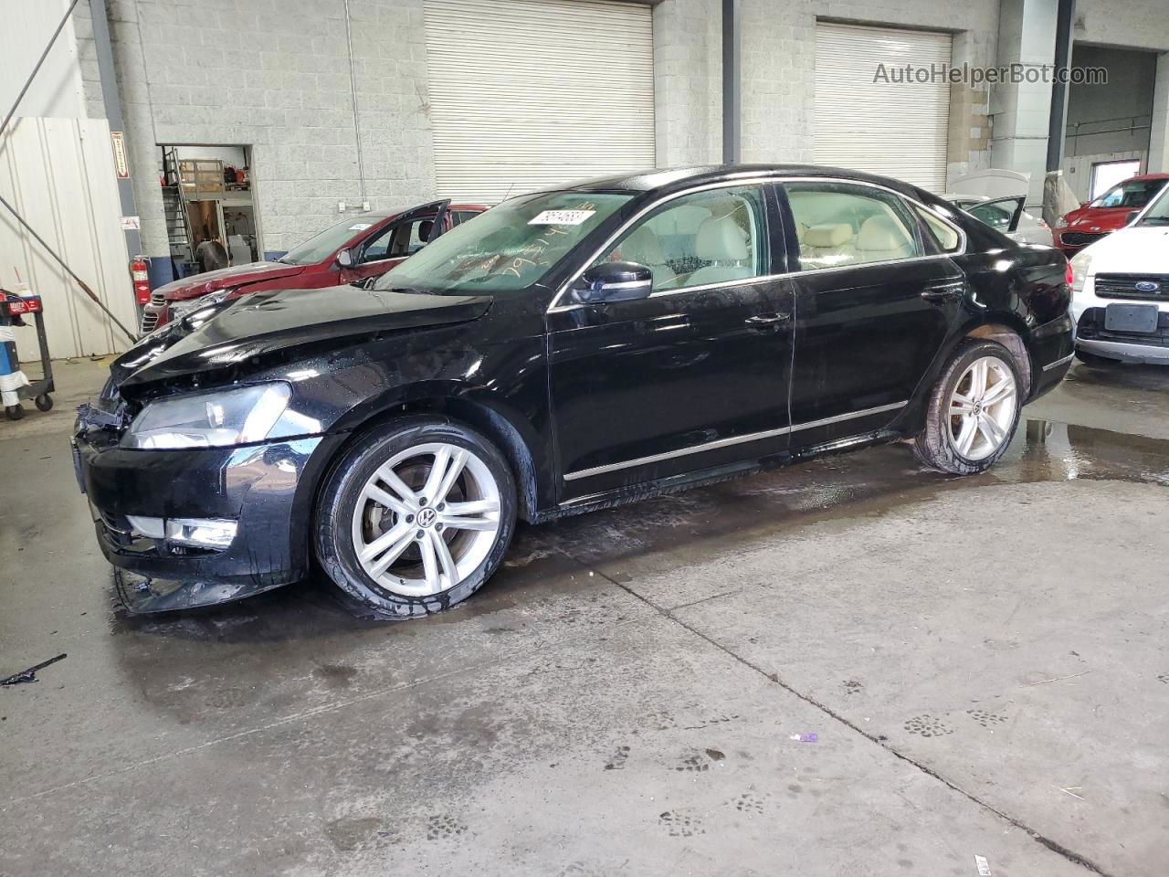 2015 Volkswagen Passat Sel Черный vin: 1VWCV7A34FC058813