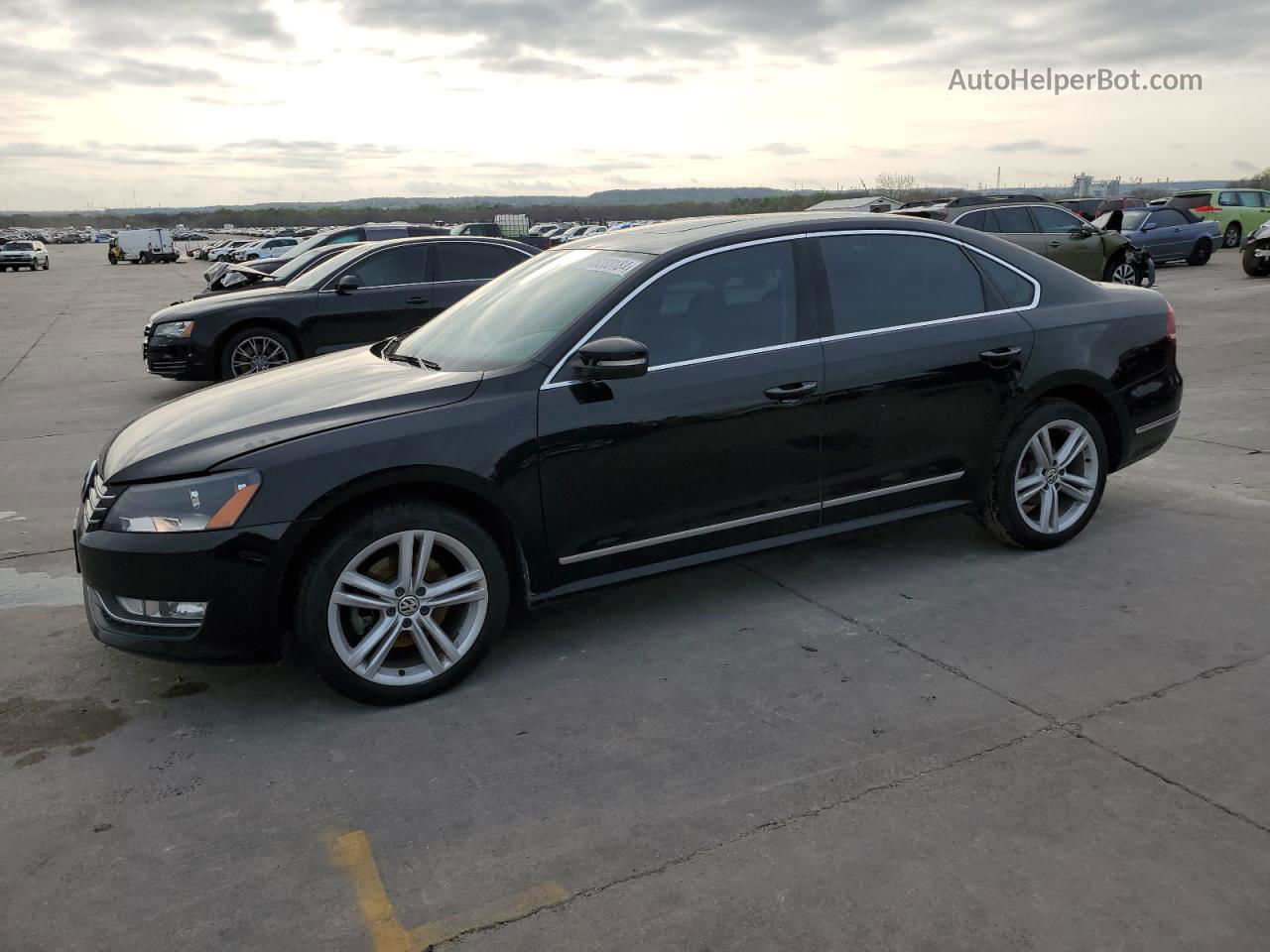 2015 Volkswagen Passat Sel Black vin: 1VWCV7A38FC072276