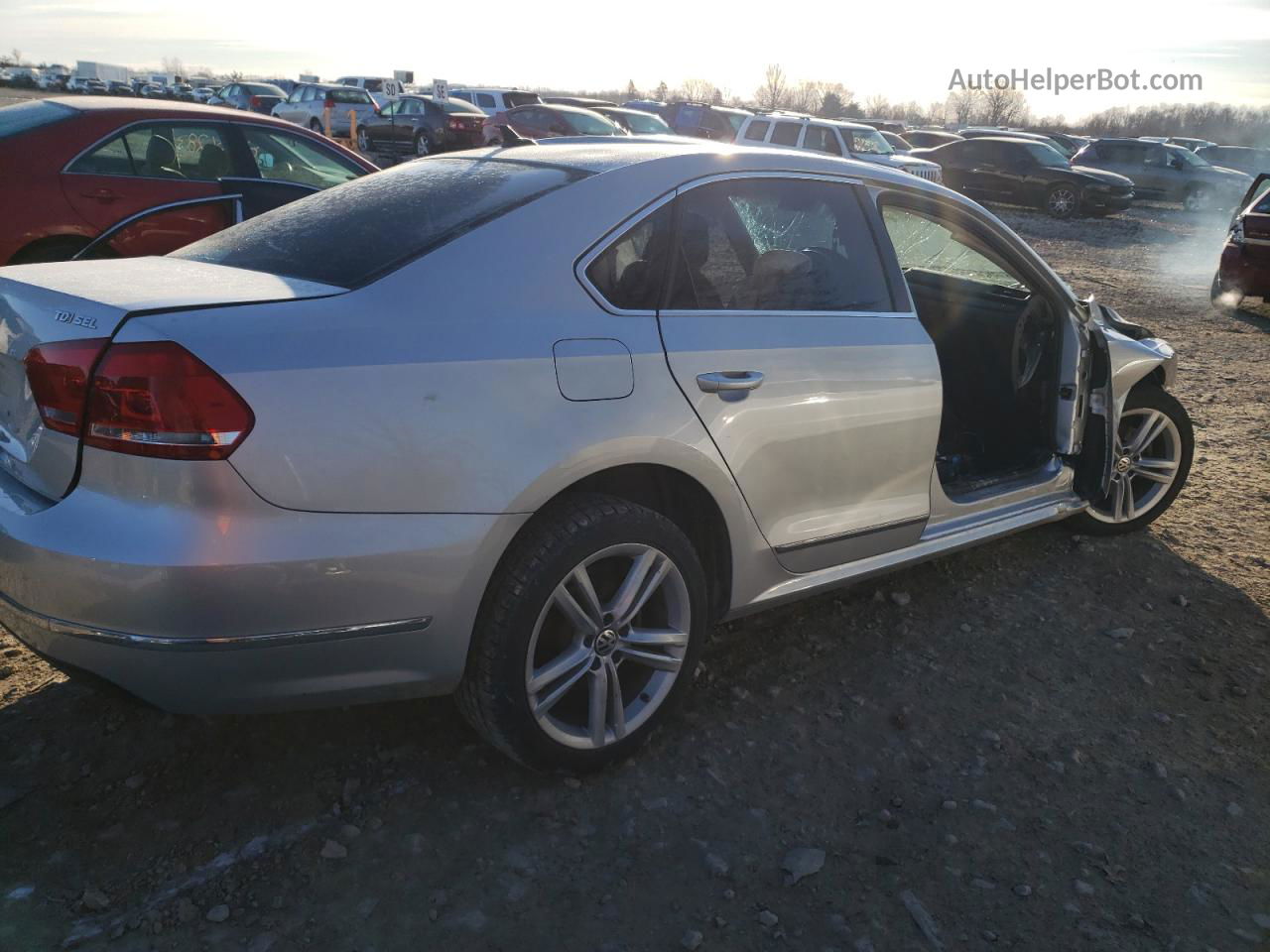 2015 Volkswagen Passat Sel White vin: 1VWCV7A3XFC061781