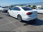 2017 Volkswagen Passat 1.8t R-line Белый vin: 1VWDT7A30HC014188