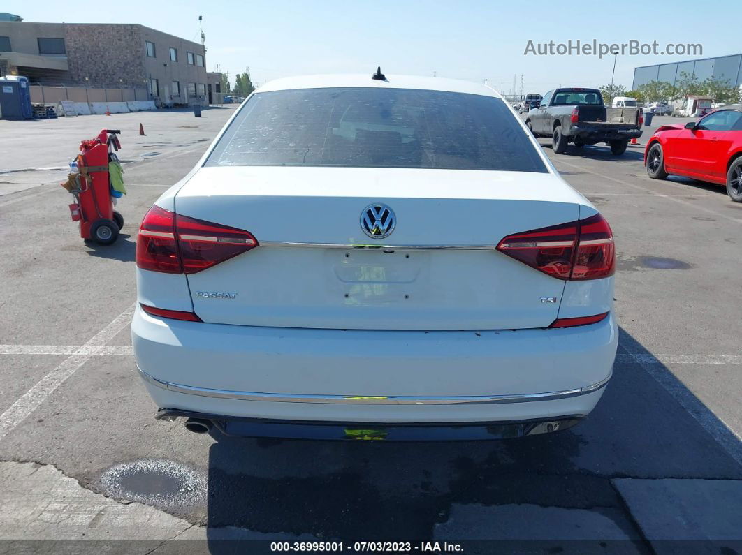 2017 Volkswagen Passat 1.8t R-line Белый vin: 1VWDT7A30HC014188