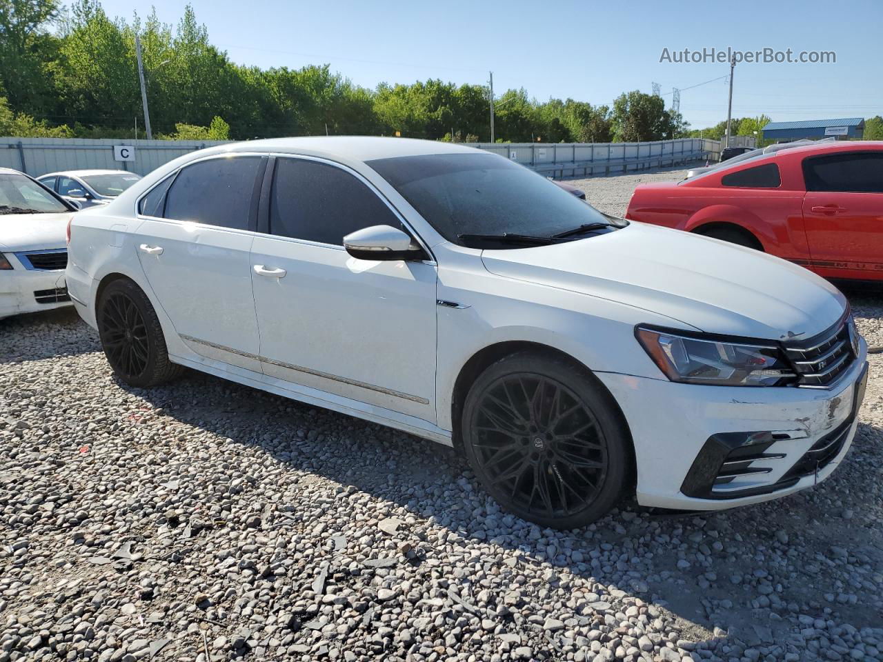 2017 Volkswagen Passat R-line White vin: 1VWDT7A32HC055261