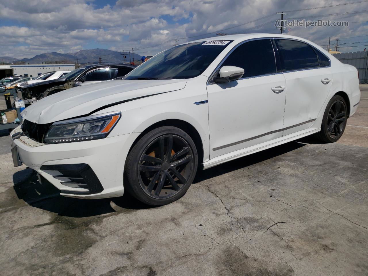 2017 Volkswagen Passat R-line White vin: 1VWDT7A32HC062243