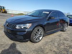 2017 Volkswagen Passat R-line Черный vin: 1VWDT7A34HC038316