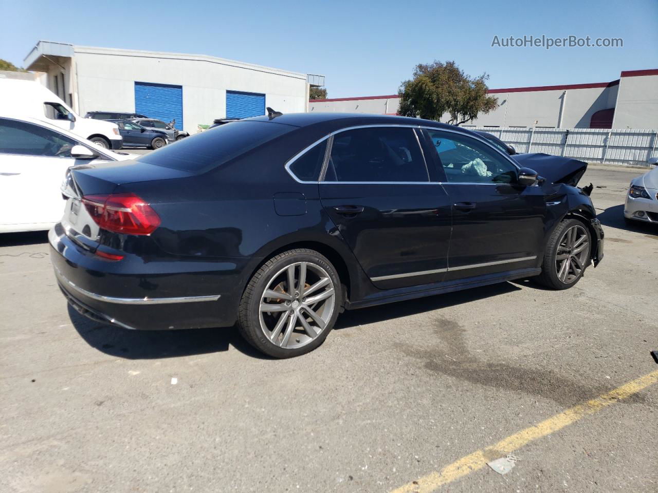 2017 Volkswagen Passat R-line Черный vin: 1VWDT7A34HC044603