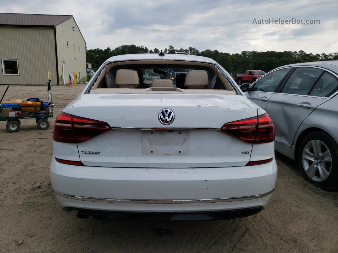 2017 Volkswagen Passat R-line White vin: 1VWDT7A34HC074426