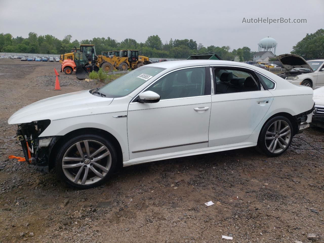 2017 Volkswagen Passat R-line Белый vin: 1VWDT7A35HC016793