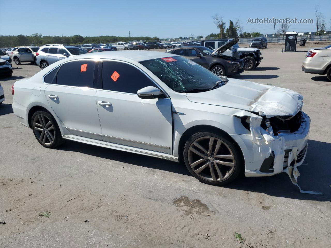 2017 Volkswagen Passat R-line White vin: 1VWDT7A37HC016293