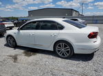 2017 Volkswagen Passat R-line Белый vin: 1VWDT7A37HC018769