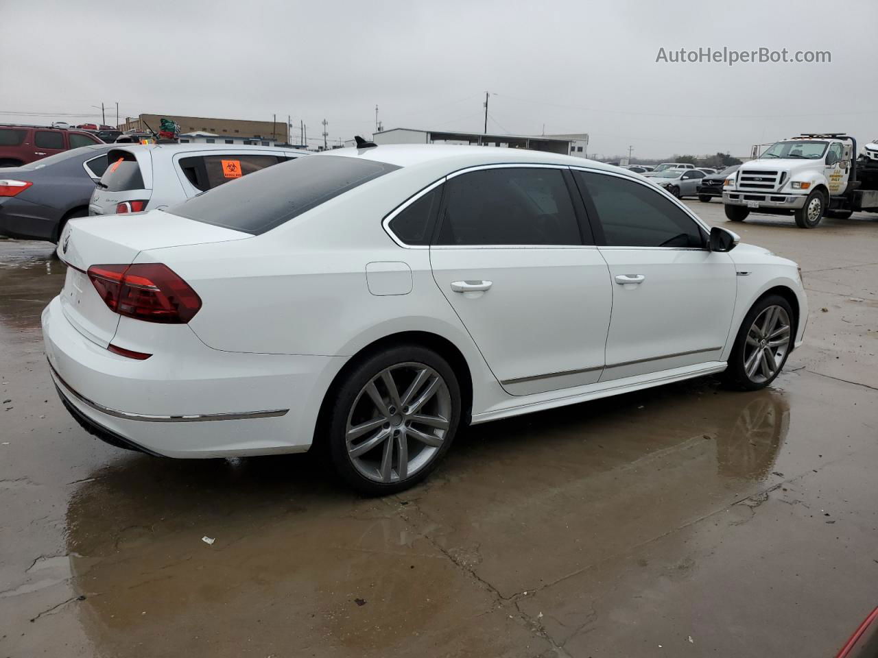 2017 Volkswagen Passat R-line White vin: 1VWDT7A38HC007005