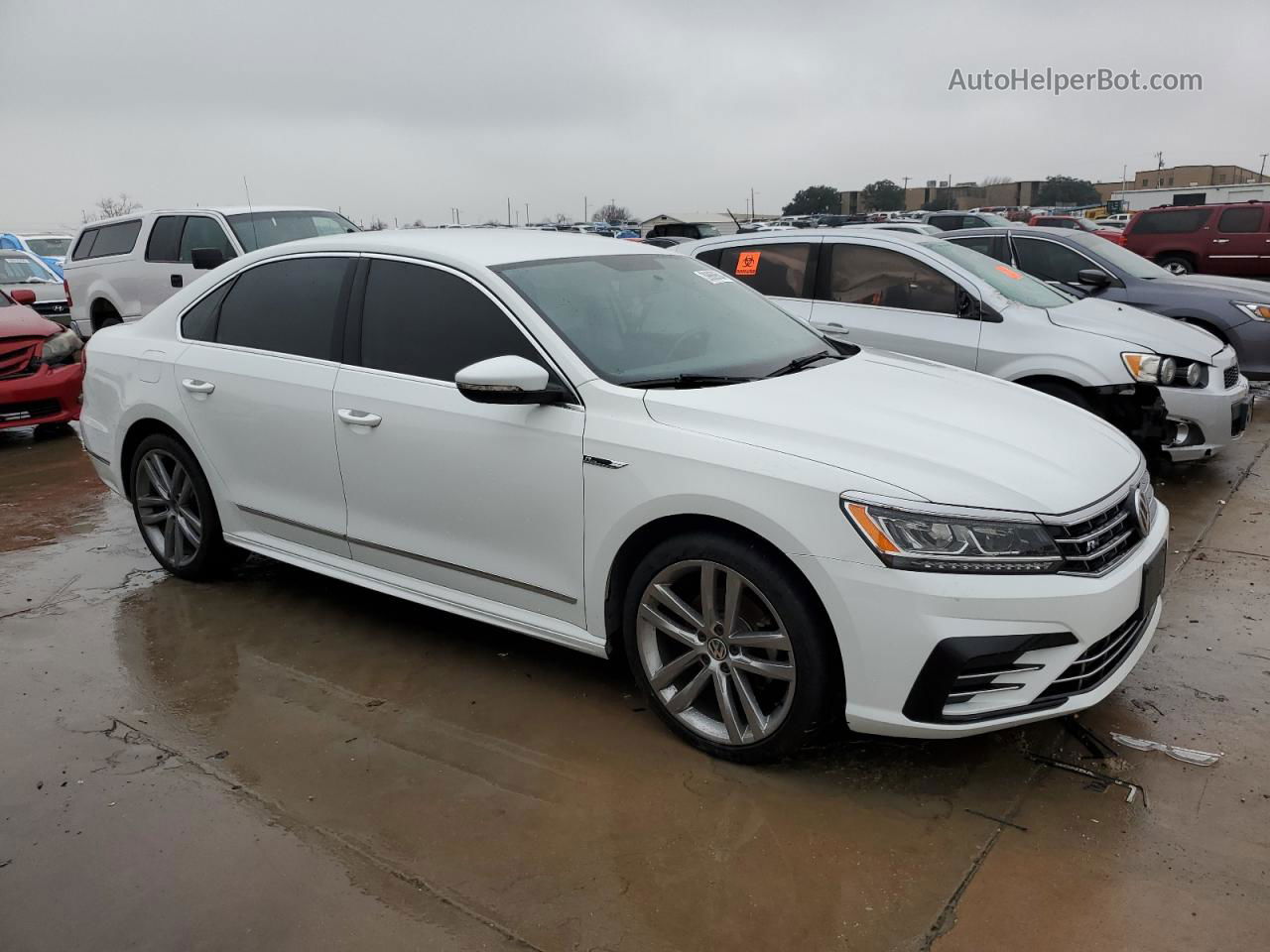 2017 Volkswagen Passat R-line White vin: 1VWDT7A38HC007005