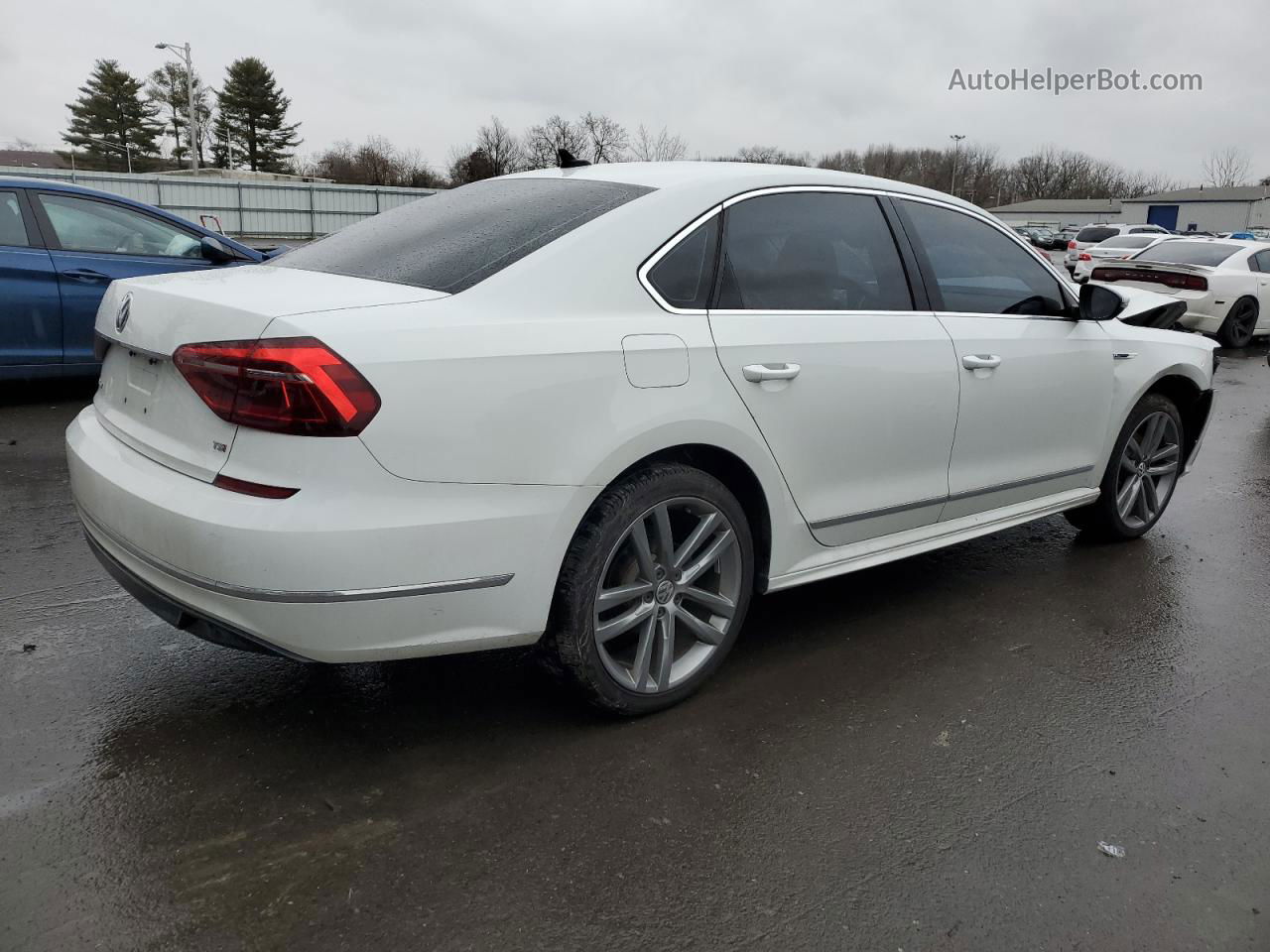 2017 Volkswagen Passat R-line White vin: 1VWDT7A38HC008445