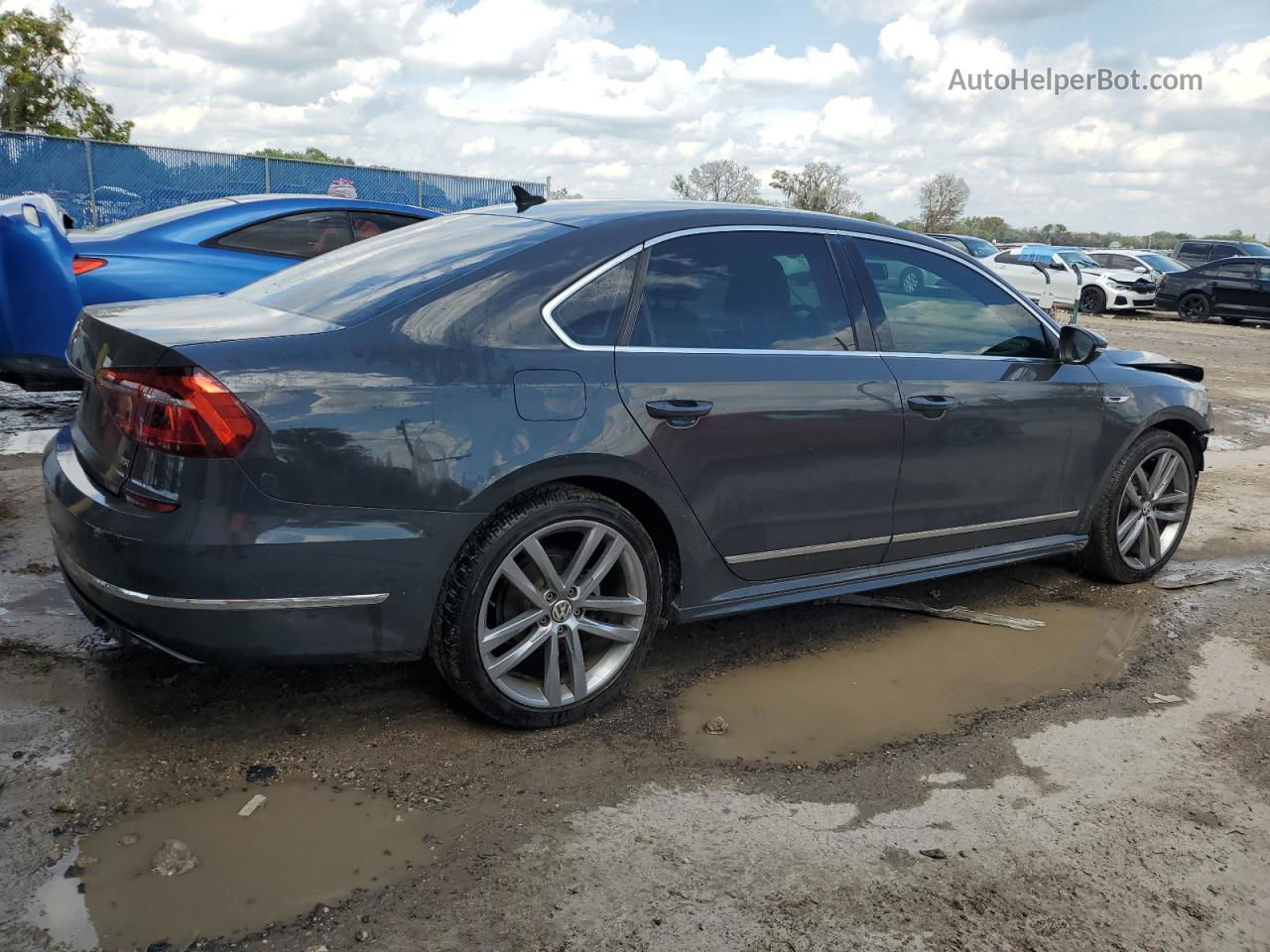 2017 Volkswagen Passat R-line Gray vin: 1VWDT7A38HC013564