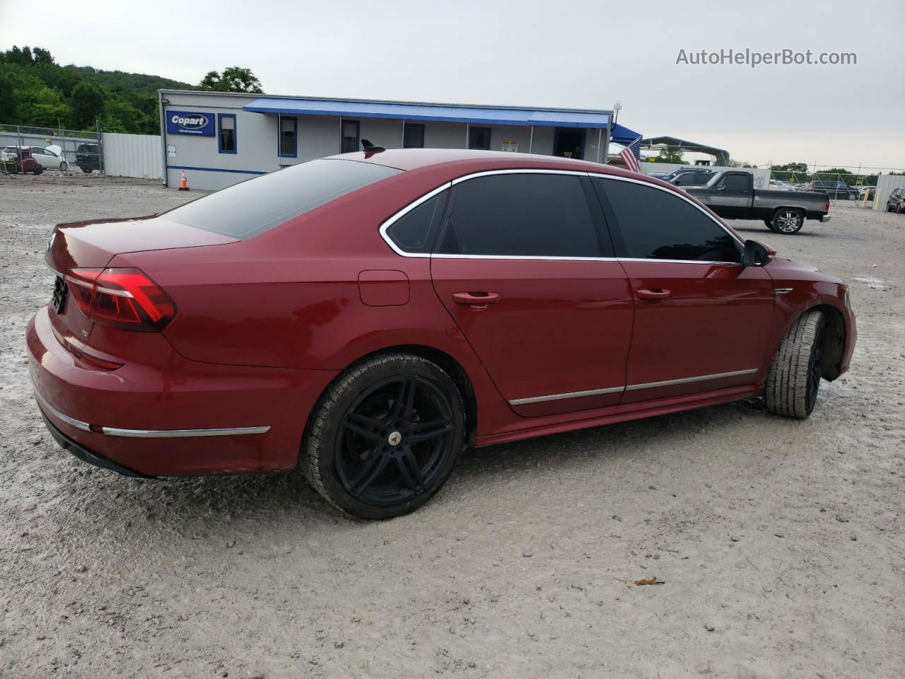 2017 Volkswagen Passat R-line Red vin: 1VWDT7A38HC027691