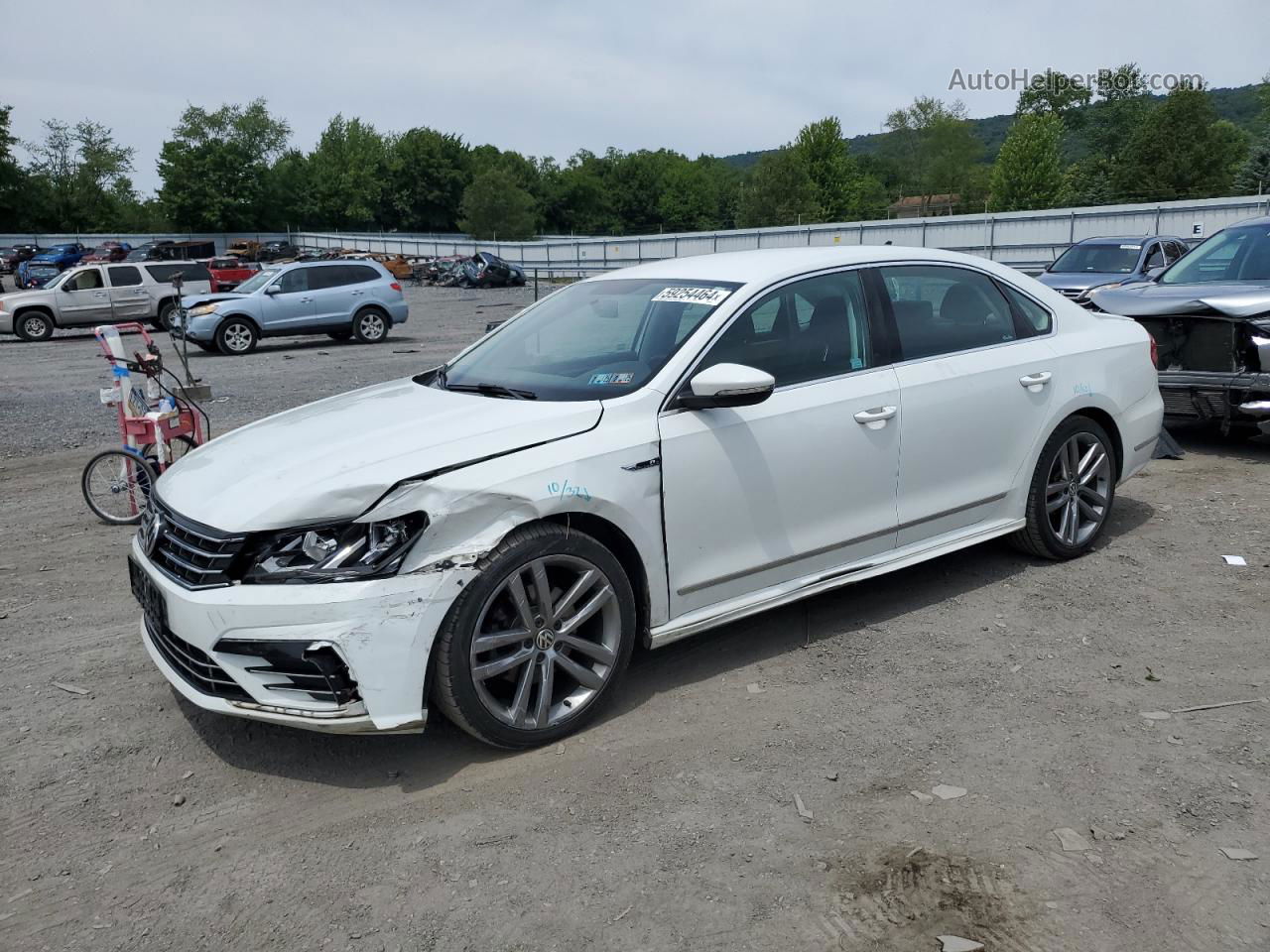 2017 Volkswagen Passat R-line White vin: 1VWDT7A38HC080634