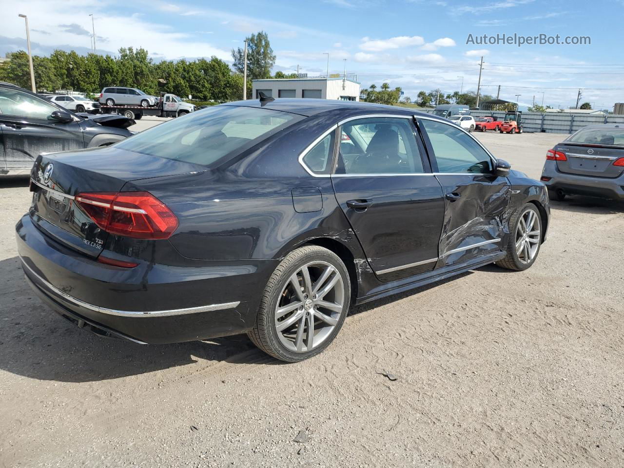 2017 Volkswagen Passat R-line Черный vin: 1VWDT7A39HC056665