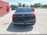 2017 Volkswagen Passat 1.8t R-line Серый vin: 1VWDT7A39HC066886