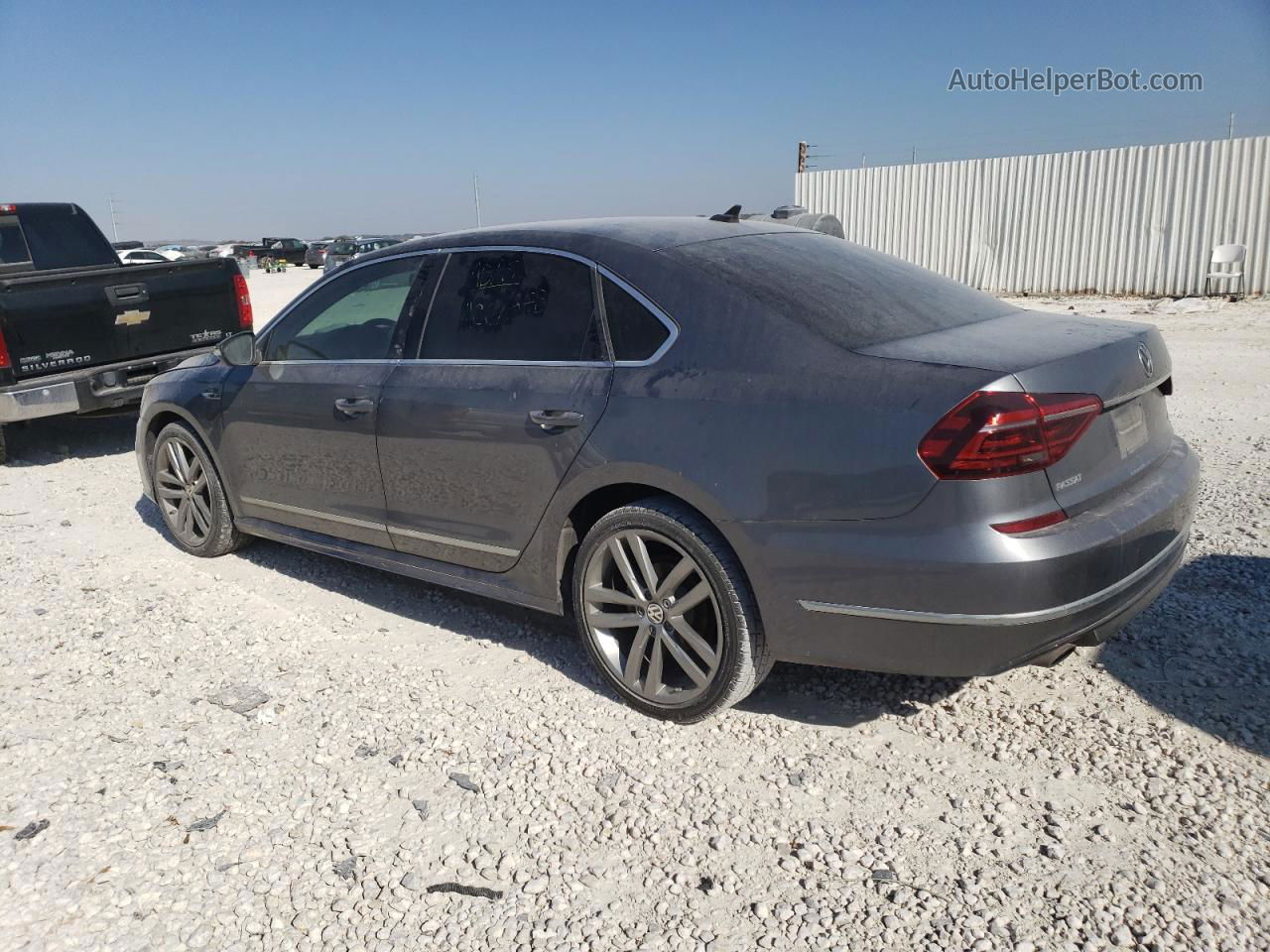 2017 Volkswagen Passat R-line Серый vin: 1VWDT7A39HC084191