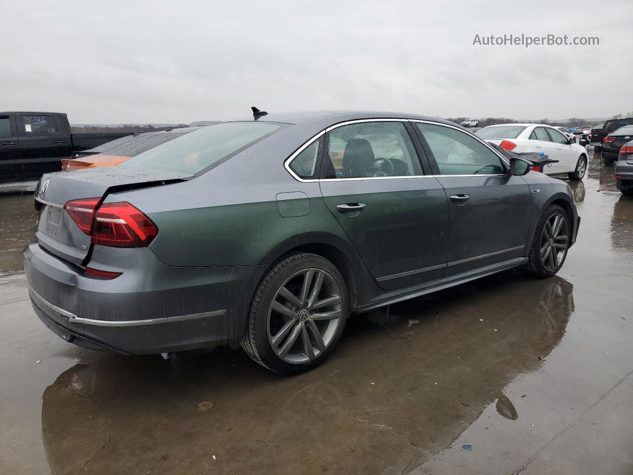 2017 Volkswagen Passat R-line Серый vin: 1VWDT7A3XHC046551