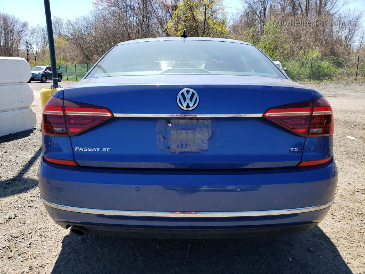 2017 Volkswagen Passat Se Синий vin: 1VWGT7A30HC016035