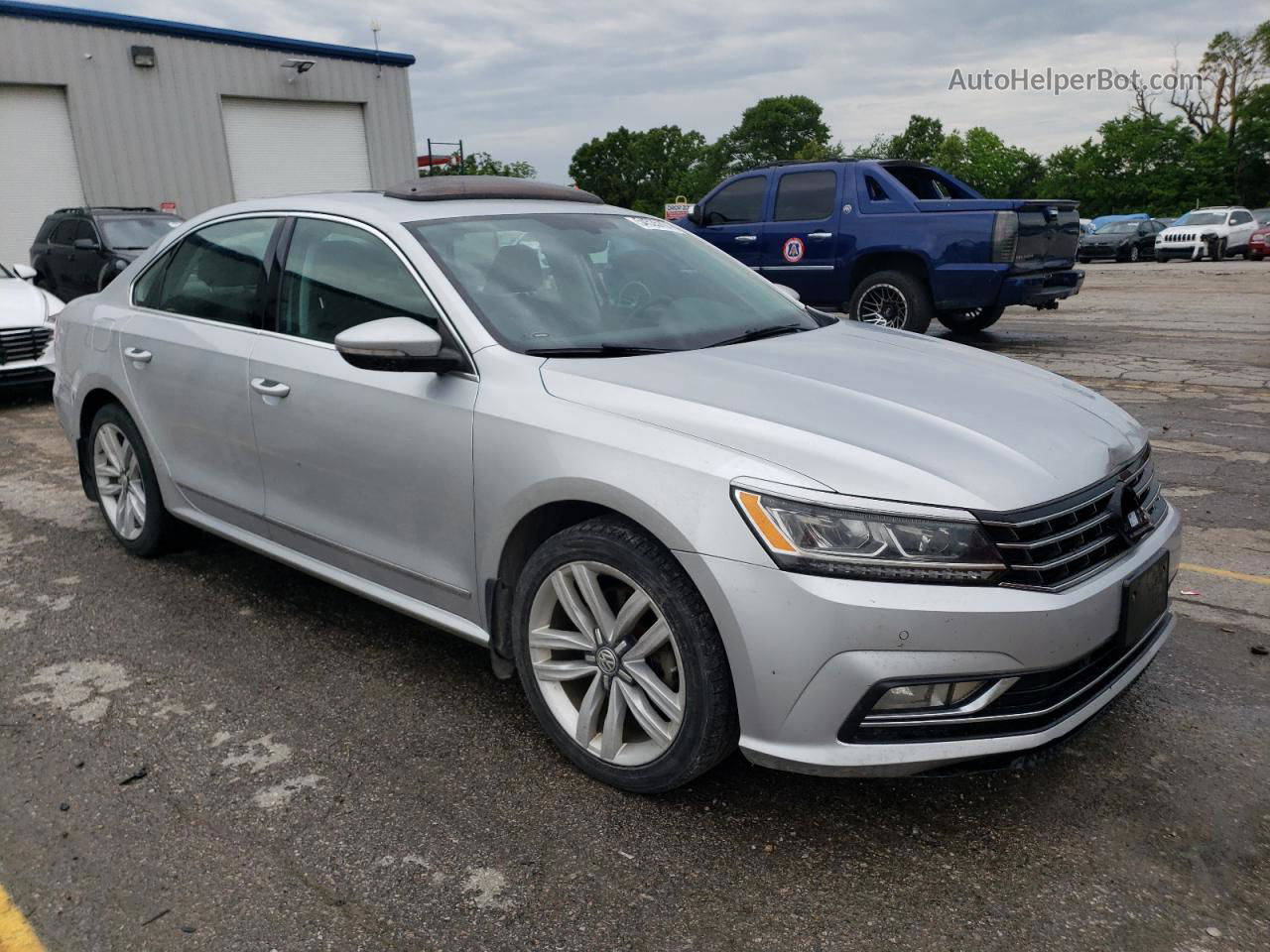 2017 Volkswagen Passat Se Silver vin: 1VWGT7A35HC043876