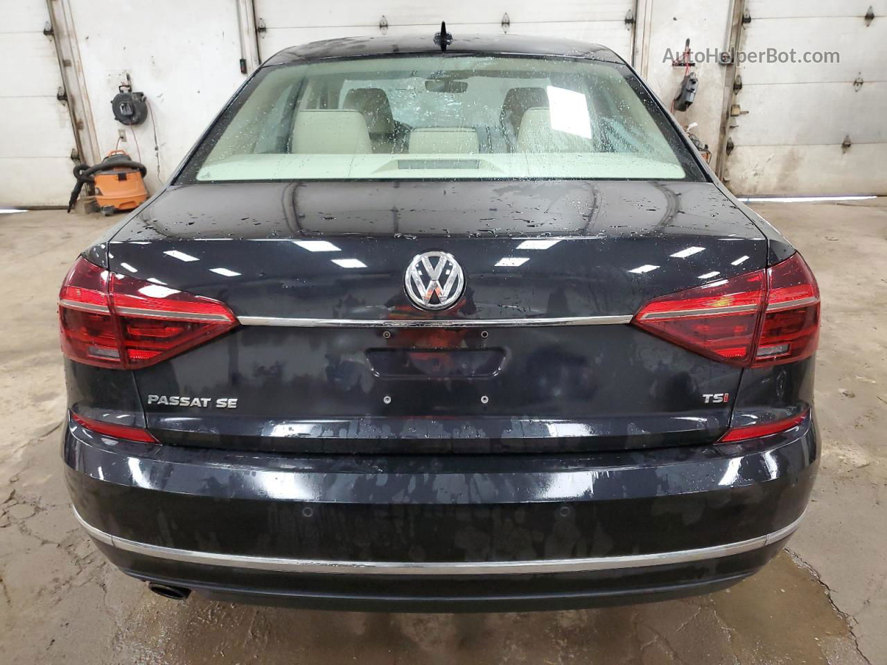 2017 Volkswagen Passat Se Black vin: 1VWGT7A39HC021945