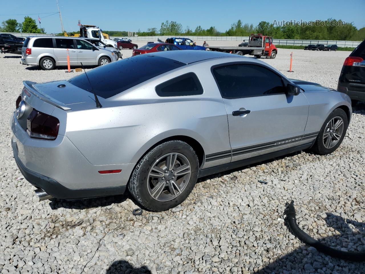 2011 Ford Mustang  Silver vin: 1ZVBP8AM0B5124597