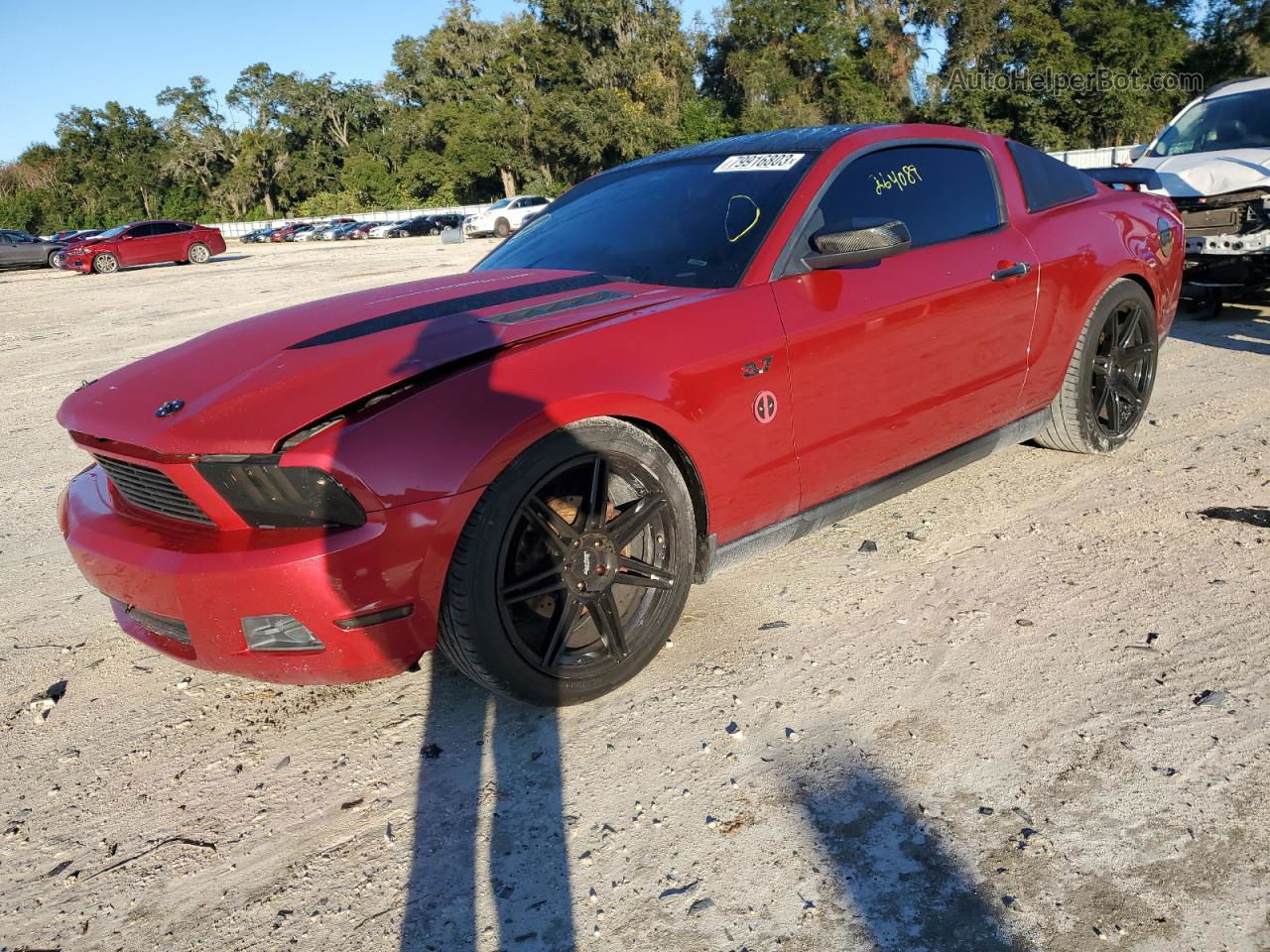 2011 Ford Mustang  Red vin: 1ZVBP8AM0B5166400