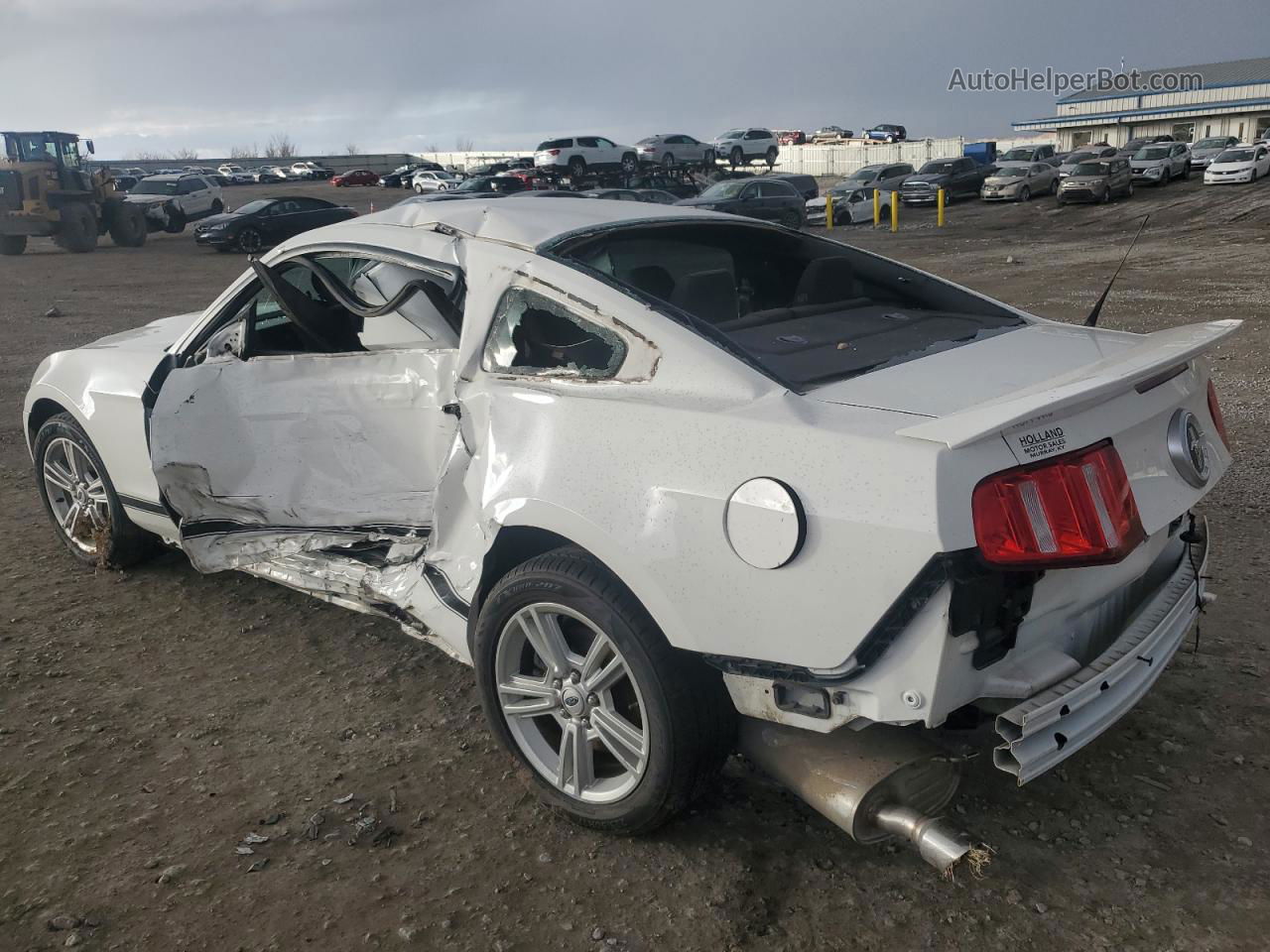 2011 Ford Mustang  White vin: 1ZVBP8AM1B5118789