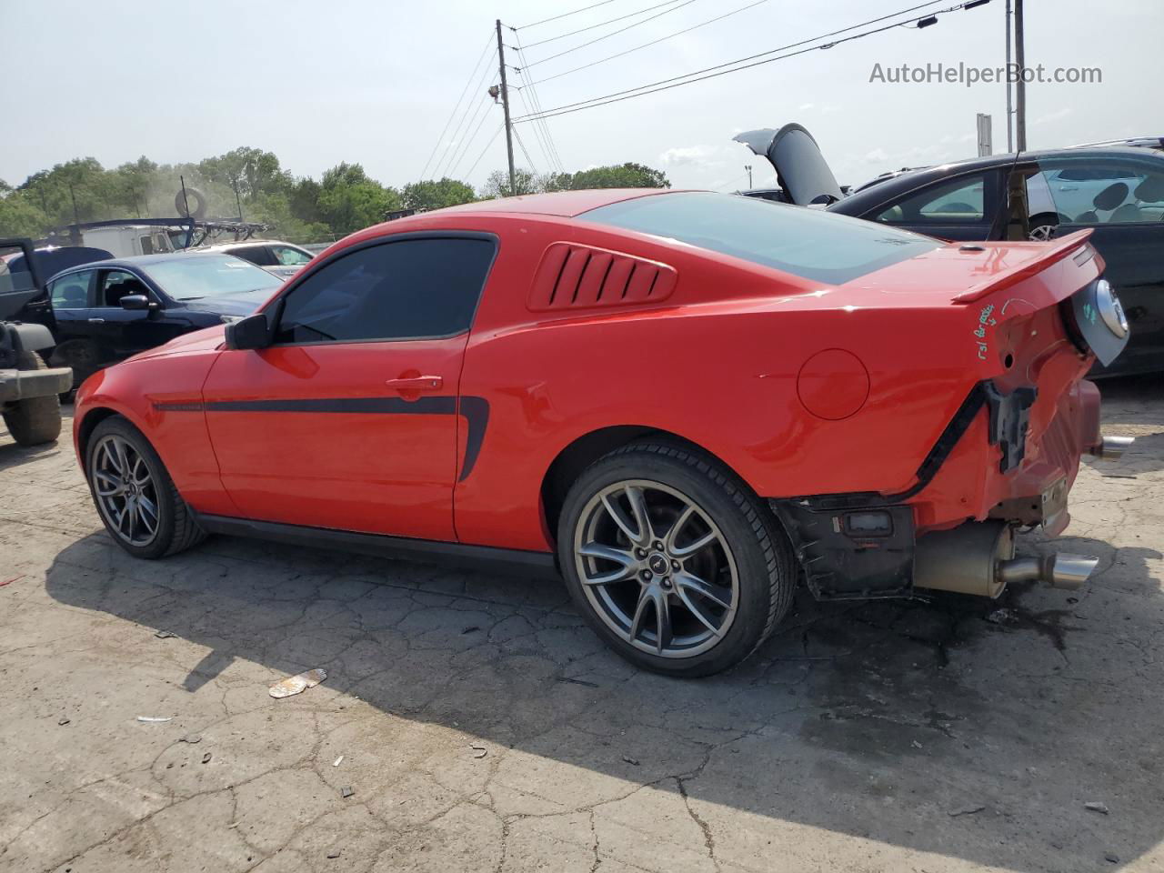 2011 Ford Mustang  Red vin: 1ZVBP8AM1B5121594