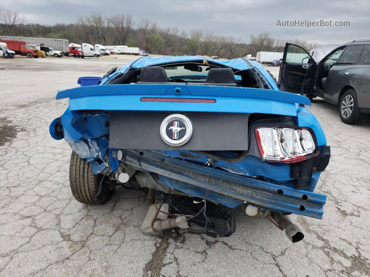 2011 Ford Mustang  Синий vin: 1ZVBP8AM1B5165384