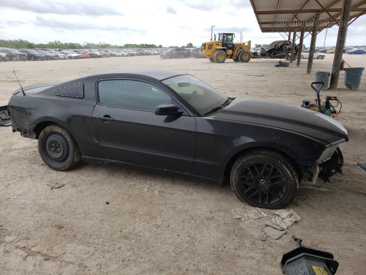 2014 Ford Mustang  Черный vin: 1ZVBP8AM1E5264016