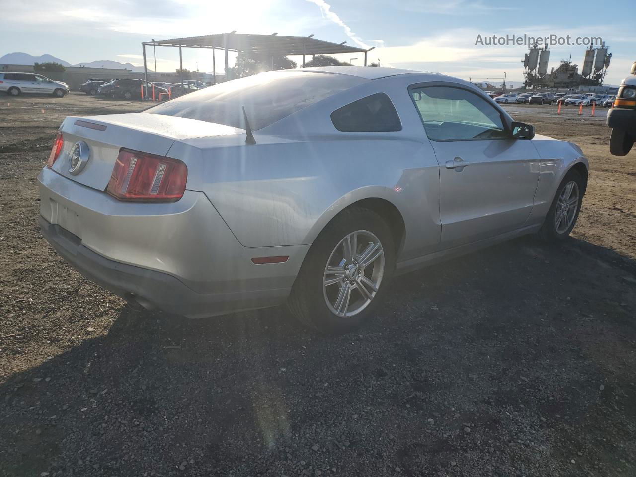 2011 Ford Mustang  Silver vin: 1ZVBP8AM4B5142861