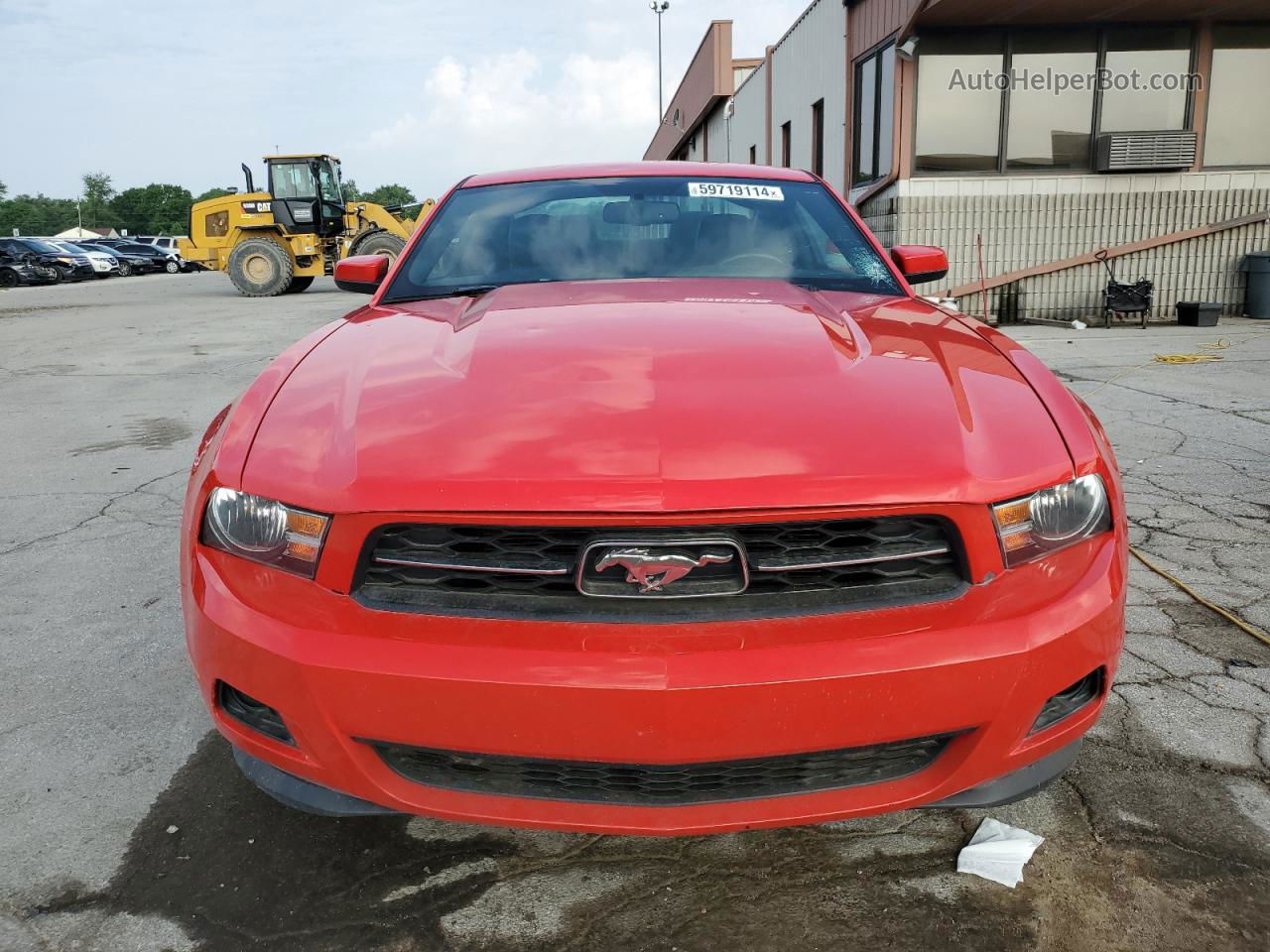 2011 Ford Mustang  Red vin: 1ZVBP8AM5B5165078