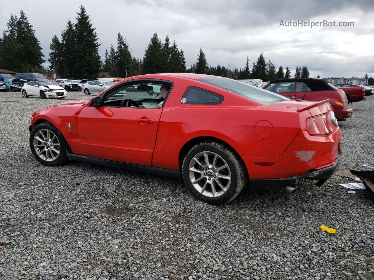 2011 Ford Mustang  Red vin: 1ZVBP8AM7B5132308