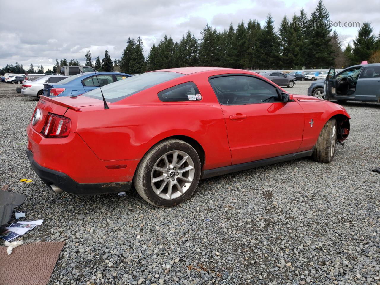 2011 Ford Mustang  Red vin: 1ZVBP8AM7B5132308