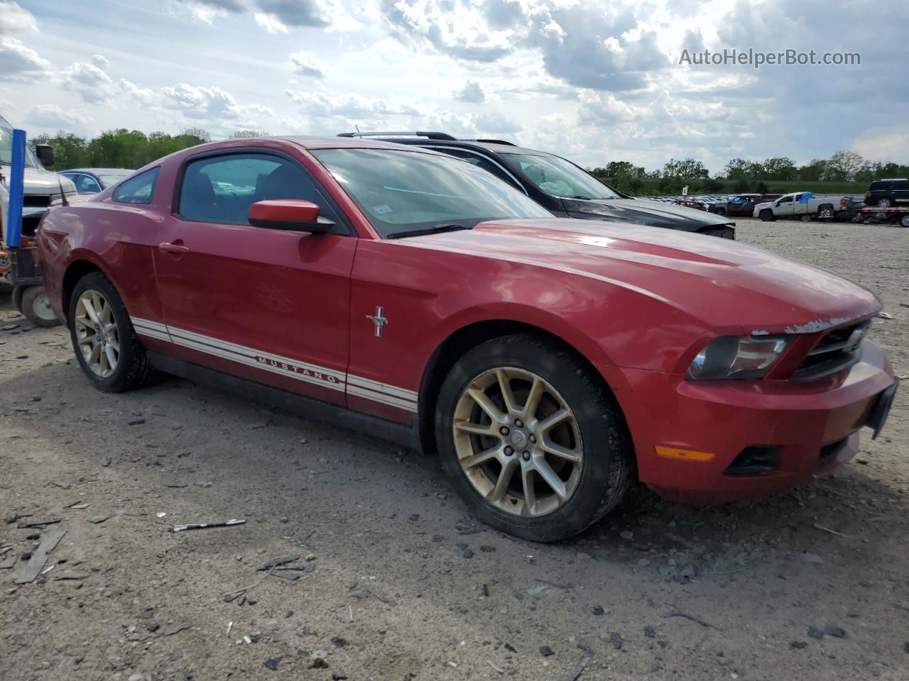 2011 Ford Mustang  Red vin: 1ZVBP8AM7B5132468