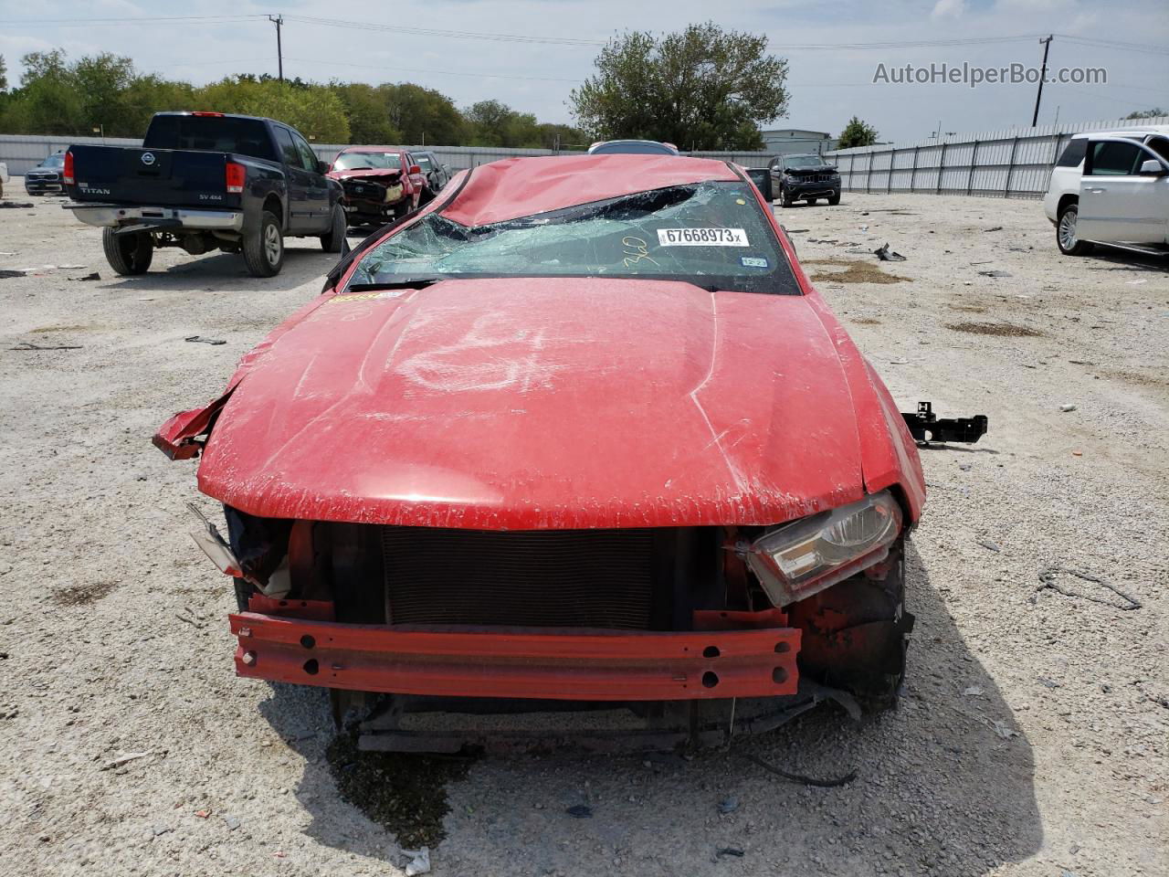 2011 Ford Mustang  Red vin: 1ZVBP8AM7B5160366