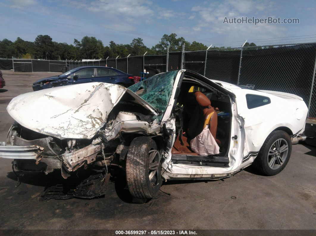 2011 Ford Mustang V6 White vin: 1ZVBP8AM8B5106302