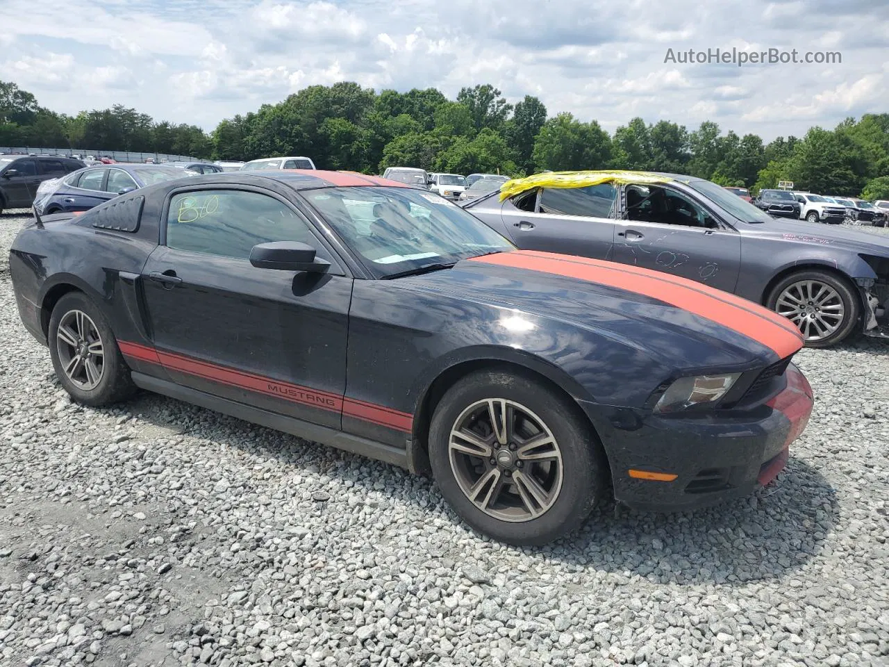 2011 Ford Mustang  Black vin: 1ZVBP8AM8B5121608