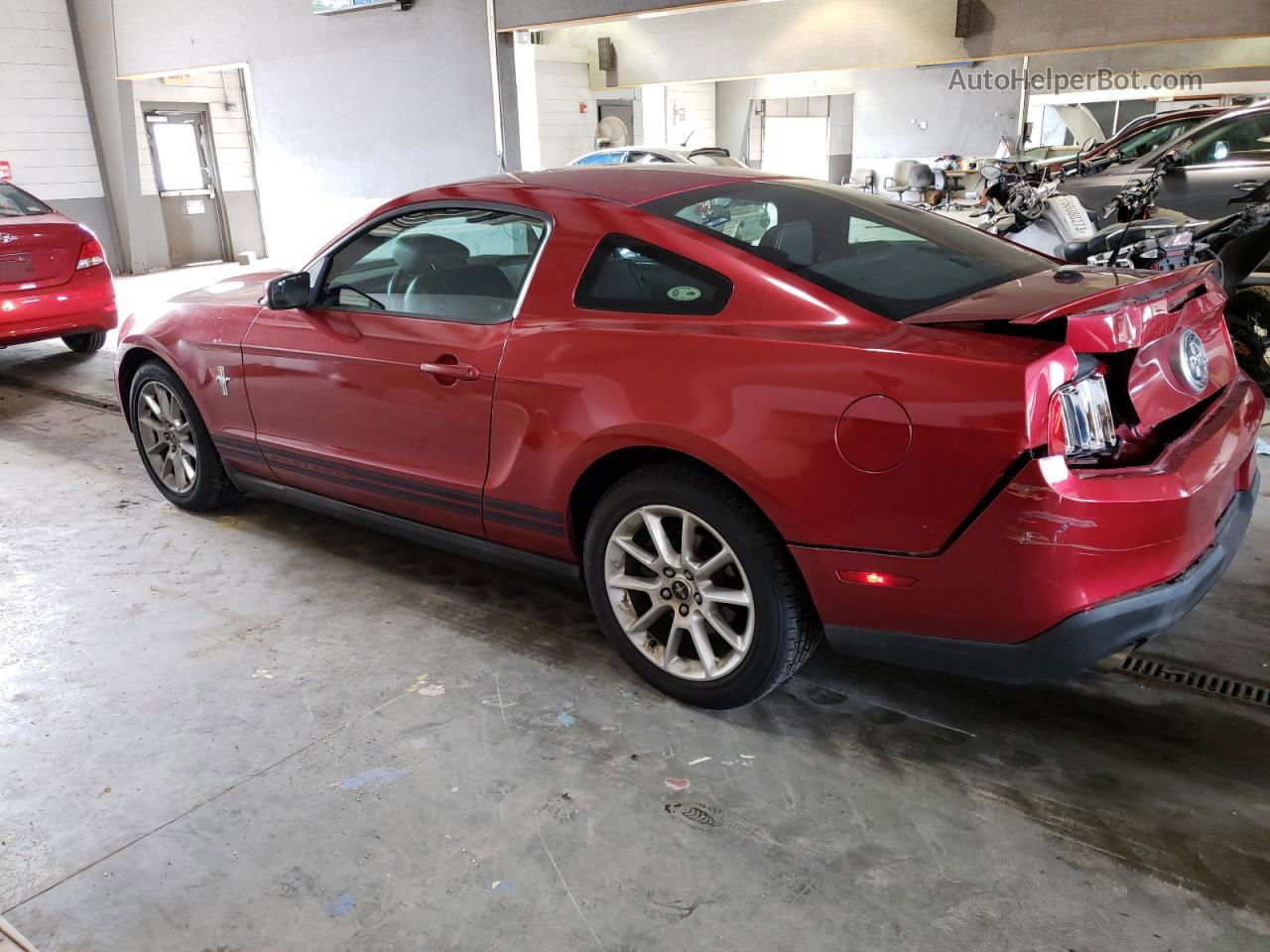 2011 Ford Mustang  Red vin: 1ZVBP8AM8B5144922